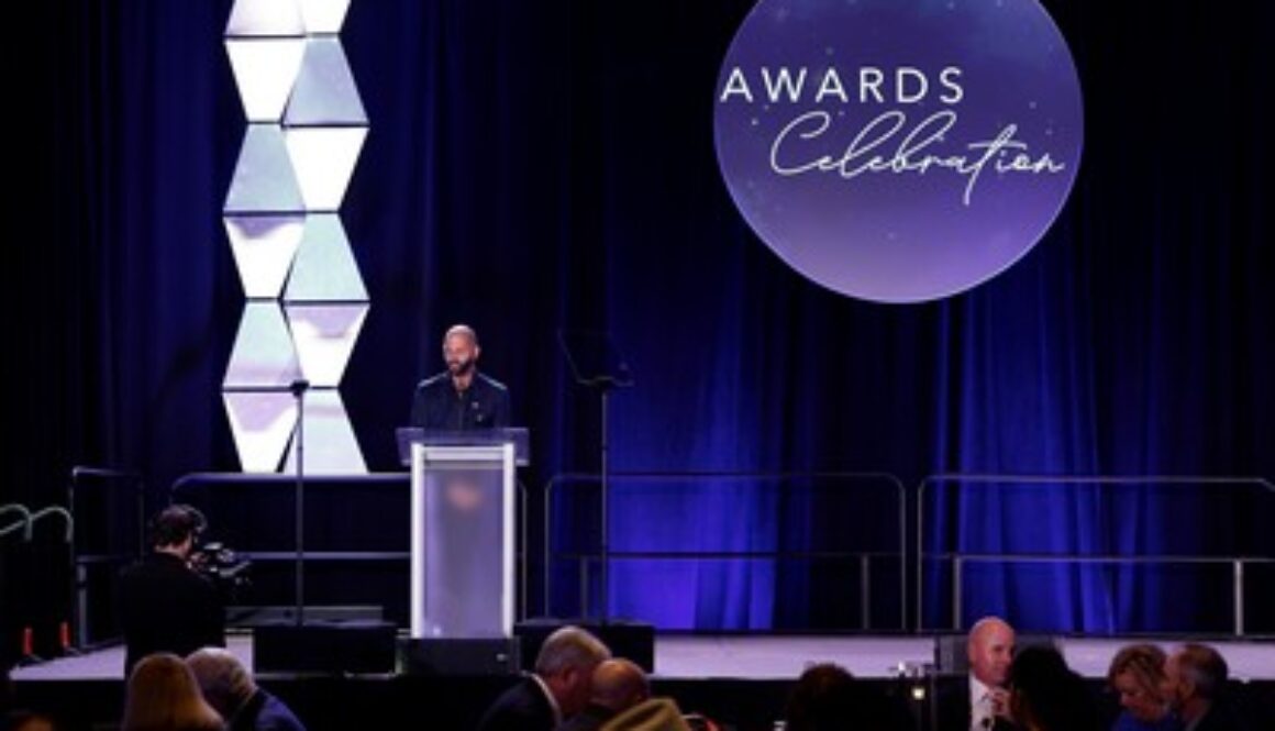 005_lr20692_54826385507_o